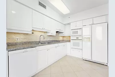 [Address not provided], Miami Beach, FL 33140 - Photo 7