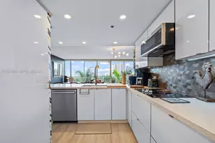 7601 E Treasure Dr, North Bay Village, FL 33141 - Photo 23