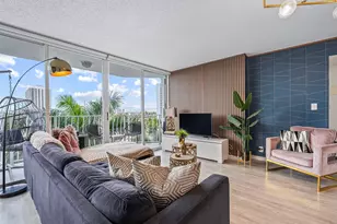 7601 E Treasure Dr, North Bay Village, FL 33141 - Photo 15