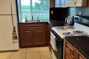 9411 SW 4th St, Miami, FL 33174 - Photo 3