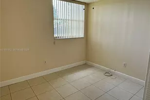 9411 SW 4th St, Miami, FL 33174 - Photo 13
