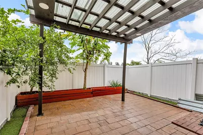 3549 W 89th Pl #3549, Hialeah, FL 33018 - Photo 25