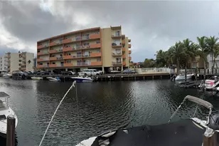 3536 NE 168th St, North Miami Beach, FL 33160 - Photo 17