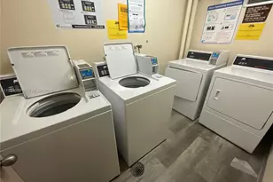 1200 NE Miami Gardens Dr, Miami, FL 33179 - Photo 19