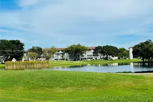 301 SW 135th Ave, Pembroke Pines, FL 33027 - Photo 1