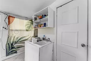 445 NW 8th St, Homestead, FL 33030 - Photo 19