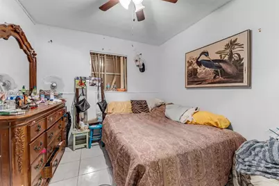 445 NW 8th St, Homestead, FL 33030 - Photo 11