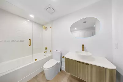 170 SE 14th St #2701, Miami, FL 33131 - Photo 27