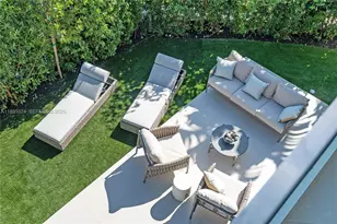 1045 W 47th Ct, Miami Beach, FL 33140 - Photo 17