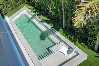 1045 W 47th Ct, Miami Beach, FL 33140 - Photo 19