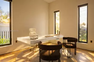 1045 W 47th Ct, Miami Beach, FL 33140 - Photo 11