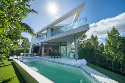 1045 W 47th Ct, Miami Beach, FL 33140 - Photo 59