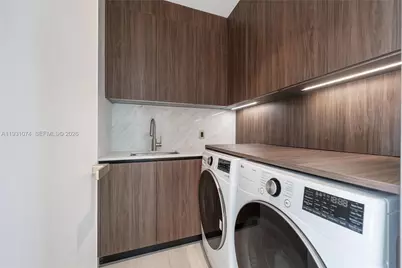 1045 W 47th Ct, Miami Beach, FL 33140 - Photo 41