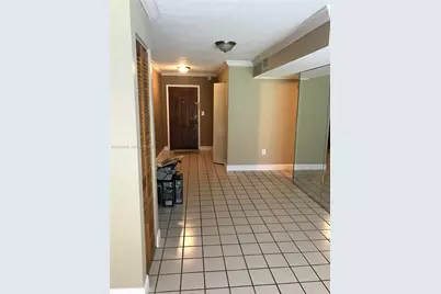 100 NW 87th Ave #E102, Miami, FL 33172 - Photo 5