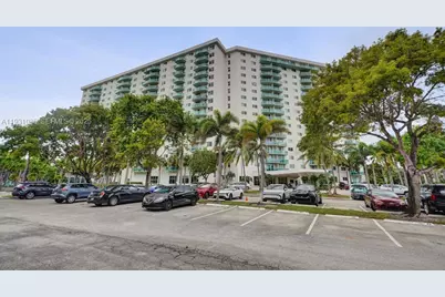19380 Collins Ave #1104, Sunny Isles Beach, FL 33160 - Photo 61