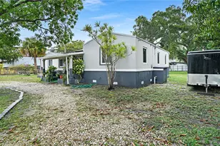 2615 NW 114th St, Miami, FL 33167 - Photo 13