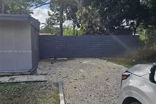 2488 SW 6th Ct, Fort Lauderdale, FL 33312 - Photo 7