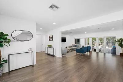 413 Holiday, Hallandale Beach, FL 33009 - Photo 5