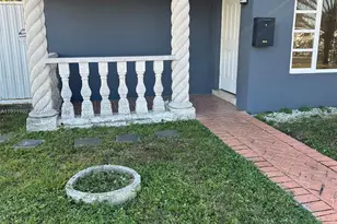 740 NW 178th Terrace, Miami Gardens, FL 33169 - Photo 3