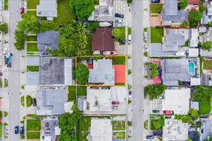 317 W 36th St, Hialeah, FL 33012 - Photo 13