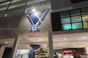 555 NE 15th St, Miami, FL 33132 - Photo 9