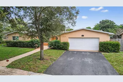 2221 NW 82nd Way, Pembroke Pines, FL 33024 - Photo 47