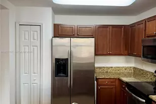 11401 NW 89th St, Doral, FL 33178 - Photo 5