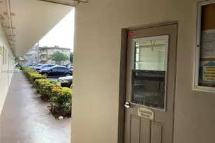 5181 W Oakland Park Blvd, Lauderdale Lakes, FL 33313 - Photo 5