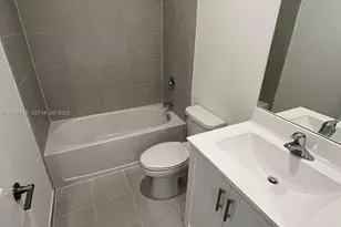 2696 SE 18th St, Homestead, FL 33035 - Photo 15