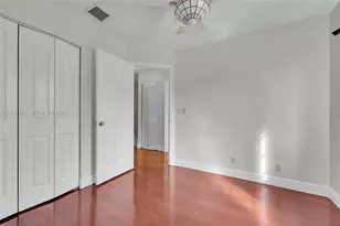 1121 SW 44th Ave, Deerfield Beach, FL 33442 - Photo 17