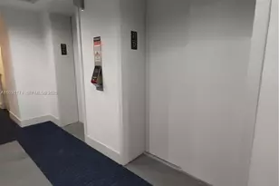 555 NE 15th St, Miami, FL 33132 - Photo 25