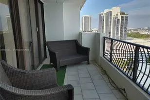 555 NE 15th St, Miami, FL 33132 - Photo 3