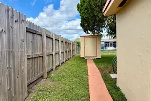 7241 S Arthur St, Hollywood, FL 33024 - Photo 17