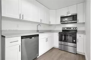 1620 NW 18th St, Miami, FL 33125 - Photo 3