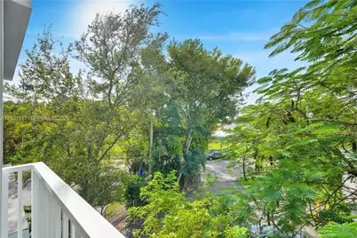 1620 NW 18th St #201, Miami, FL 33125 - Photo 9