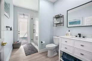 976 SW 159th Way, Pembroke Pines, FL 33027 - Photo 41