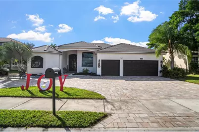 976 SW 159th Way, Pembroke Pines, FL 33027 - Photo 1