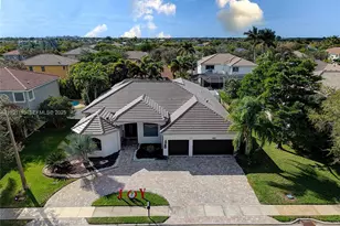 976 SW 159th Way, Pembroke Pines, FL 33027 - Photo 51