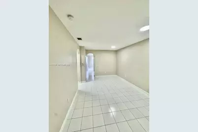17820 NW 73rd Ave #208-1, Hialeah, FL 33015 - Photo 3