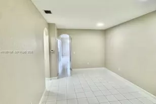 17820 NW 73rd Ave, Hialeah, FL 33015 - Photo 3