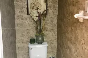 3199 NW 32nd Terrace, Oakland Park, FL 33309 - Photo 7