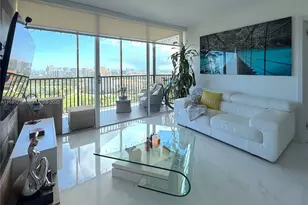 20379 W Country Club Dr, Aventura, FL 33180 - Photo 13