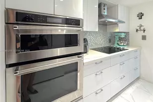 20379 W Country Club Dr, Aventura, FL 33180 - Photo 3