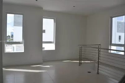 3310 NW 91st Ave, Doral, FL 33172 - Photo 9