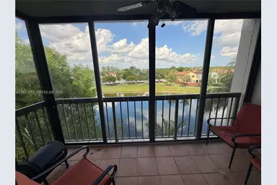 10155 NW 9th St Cir #4-401, Miami, FL 33172 - Photo 25