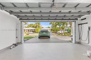 2207 NE 16th Ave, Wilton Manors, FL 33305 - Photo 45