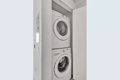 1300 Brickell Bay Dr #1704, Miami, FL 33131 - Photo 17