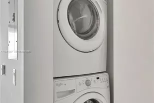 1300 Brickell Bay Dr, Miami, FL 33131 - Photo 17