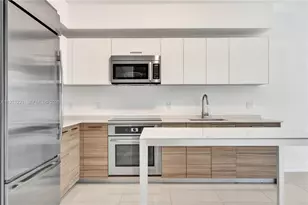 1300 Brickell Bay Dr, Miami, FL 33131 - Photo 3