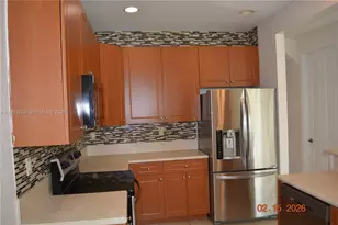 2851 W Prospect Rd, Tamarac, FL 33309 - Photo 11